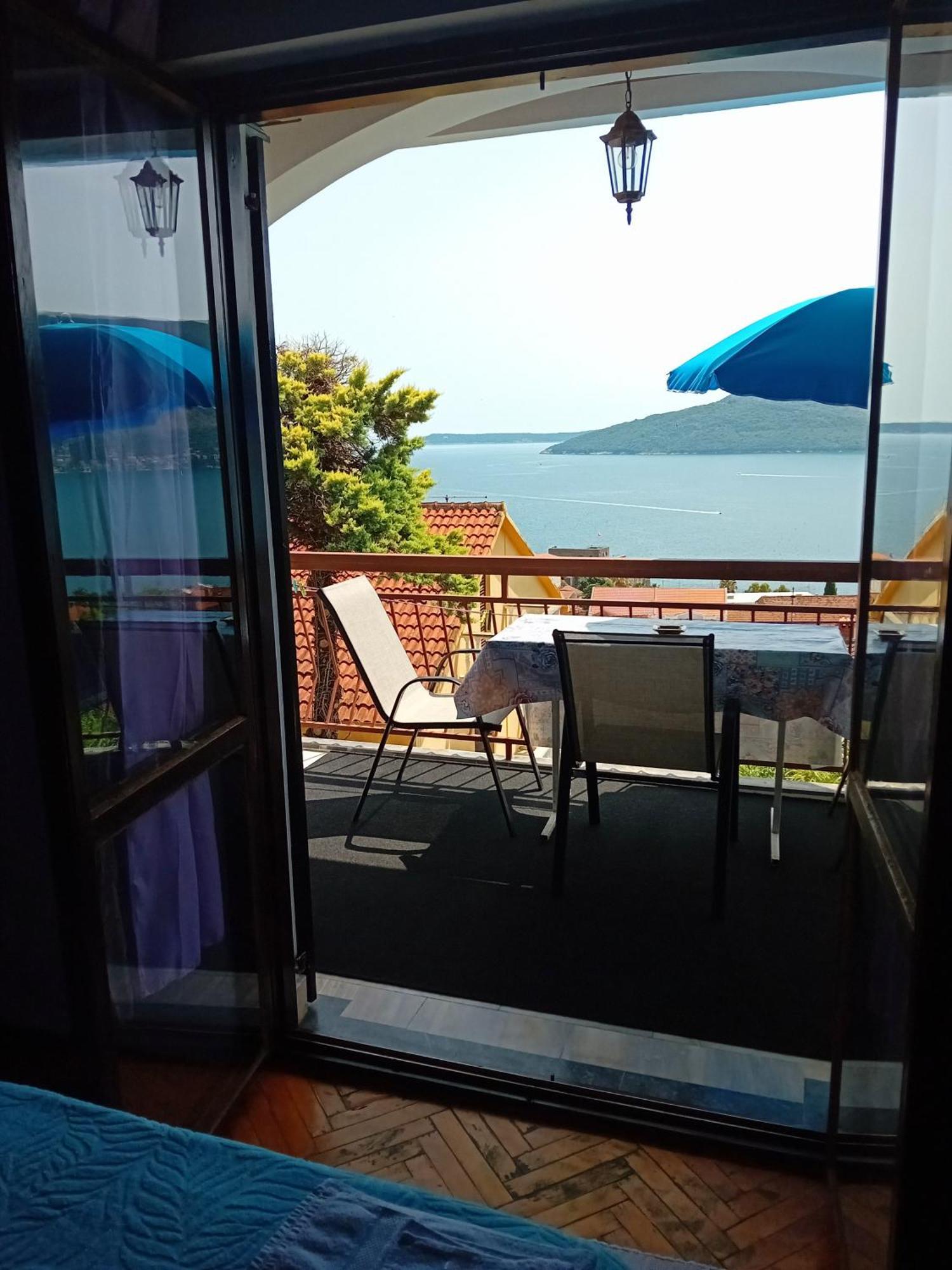 Guest House Cinderella Herceg Novi Extérieur photo