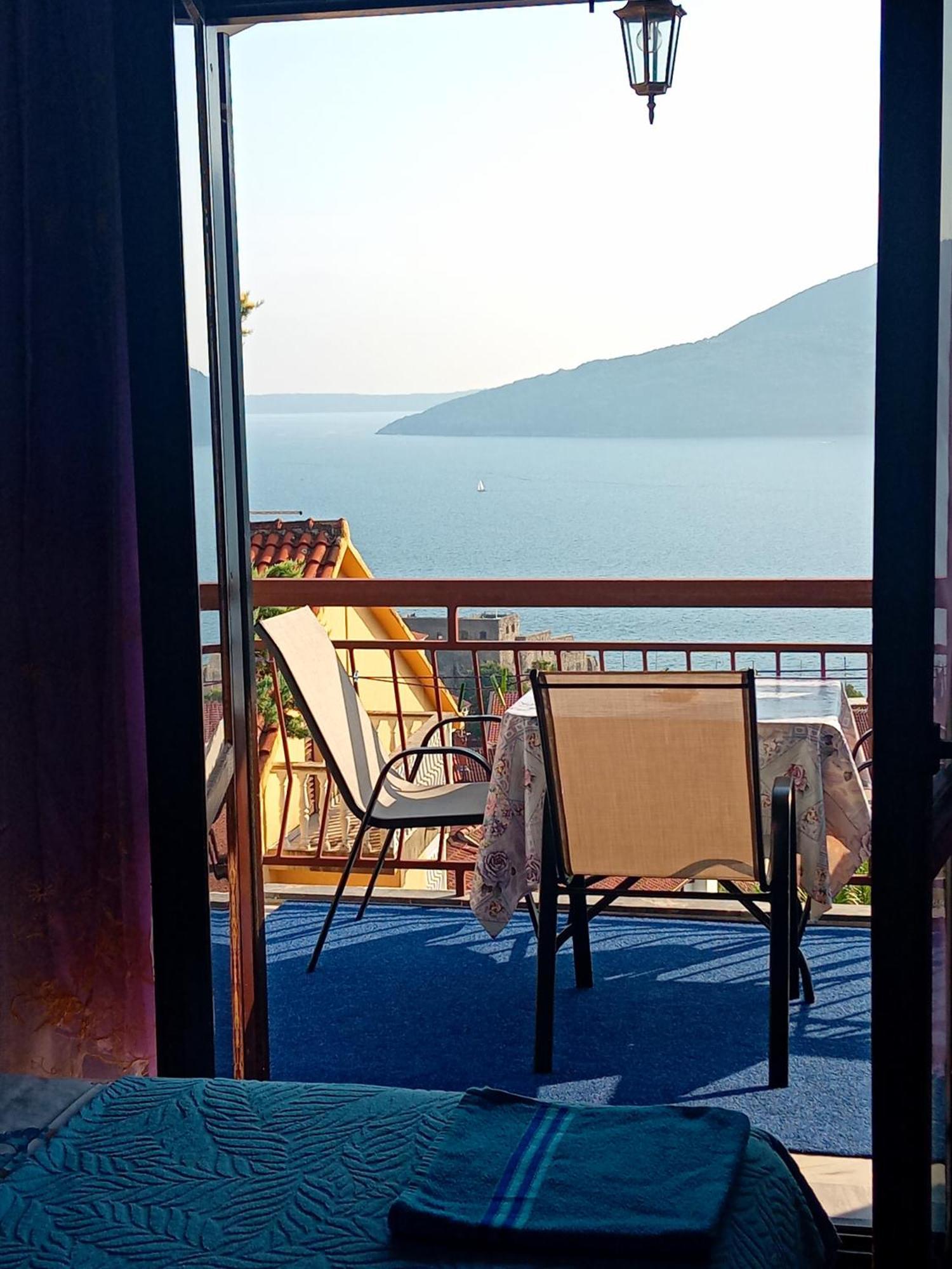 Guest House Cinderella Herceg Novi Extérieur photo